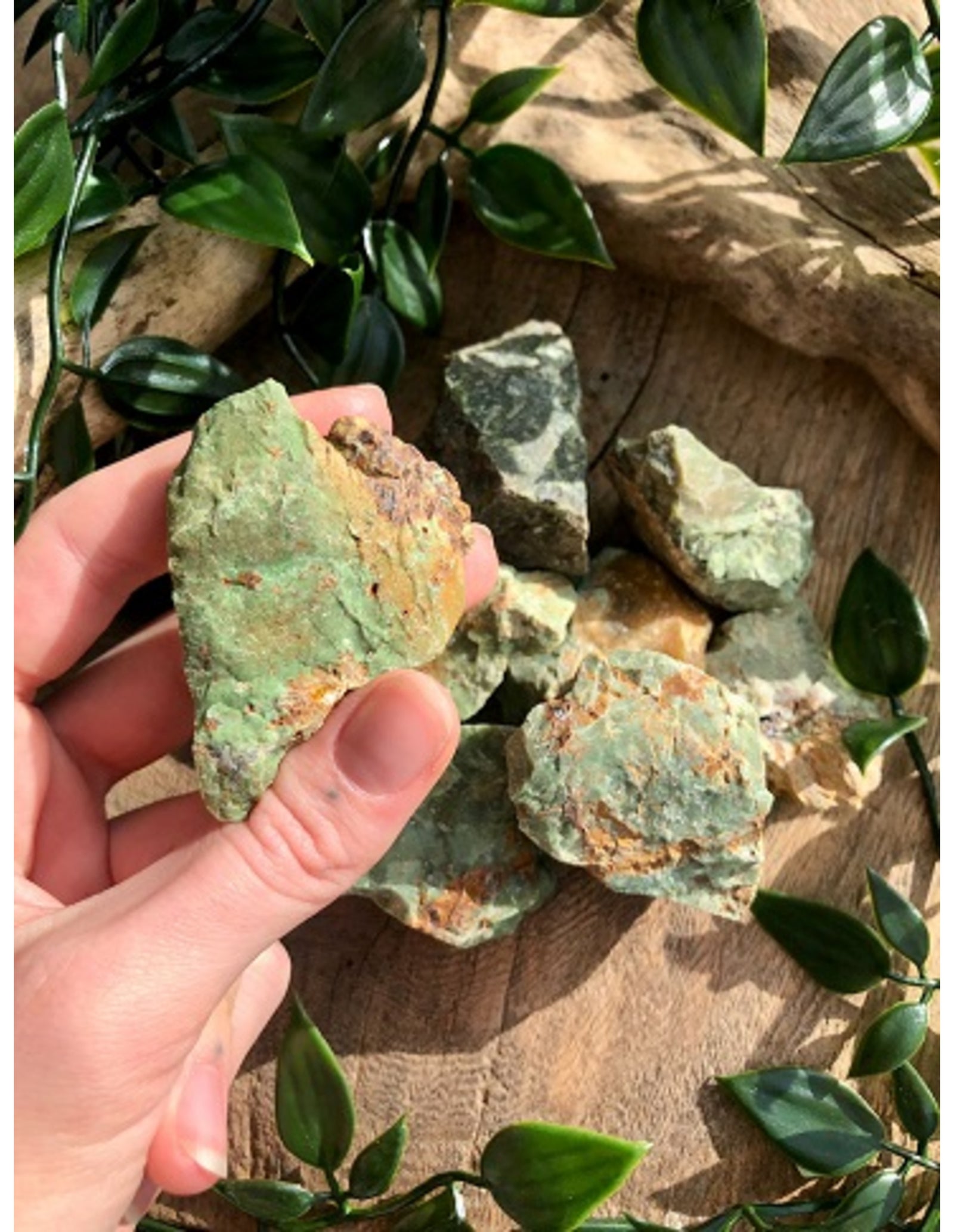 Chrysopraas 250 gr. ruwe brokjes