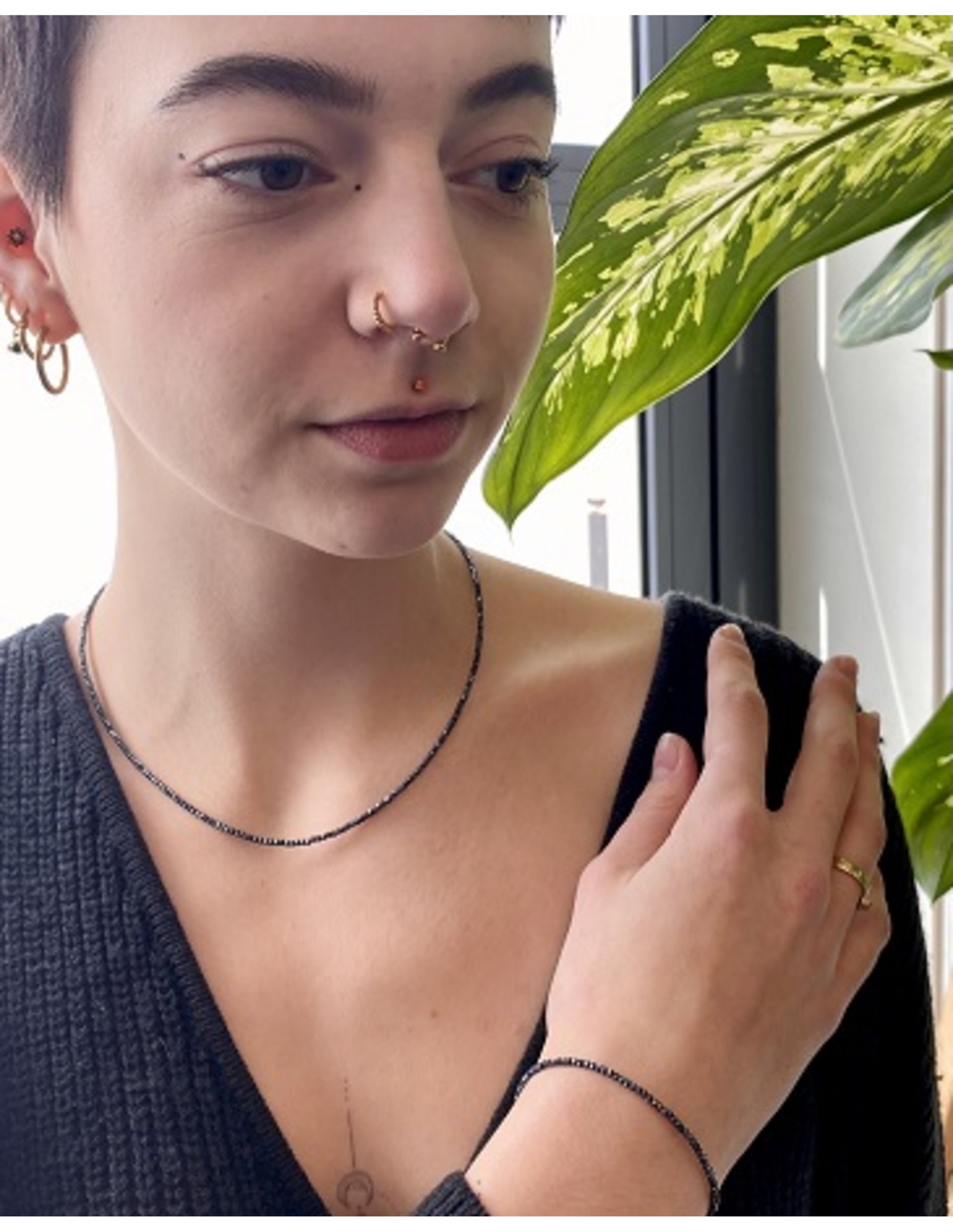 Spinel zwart met coating summer vibes armband