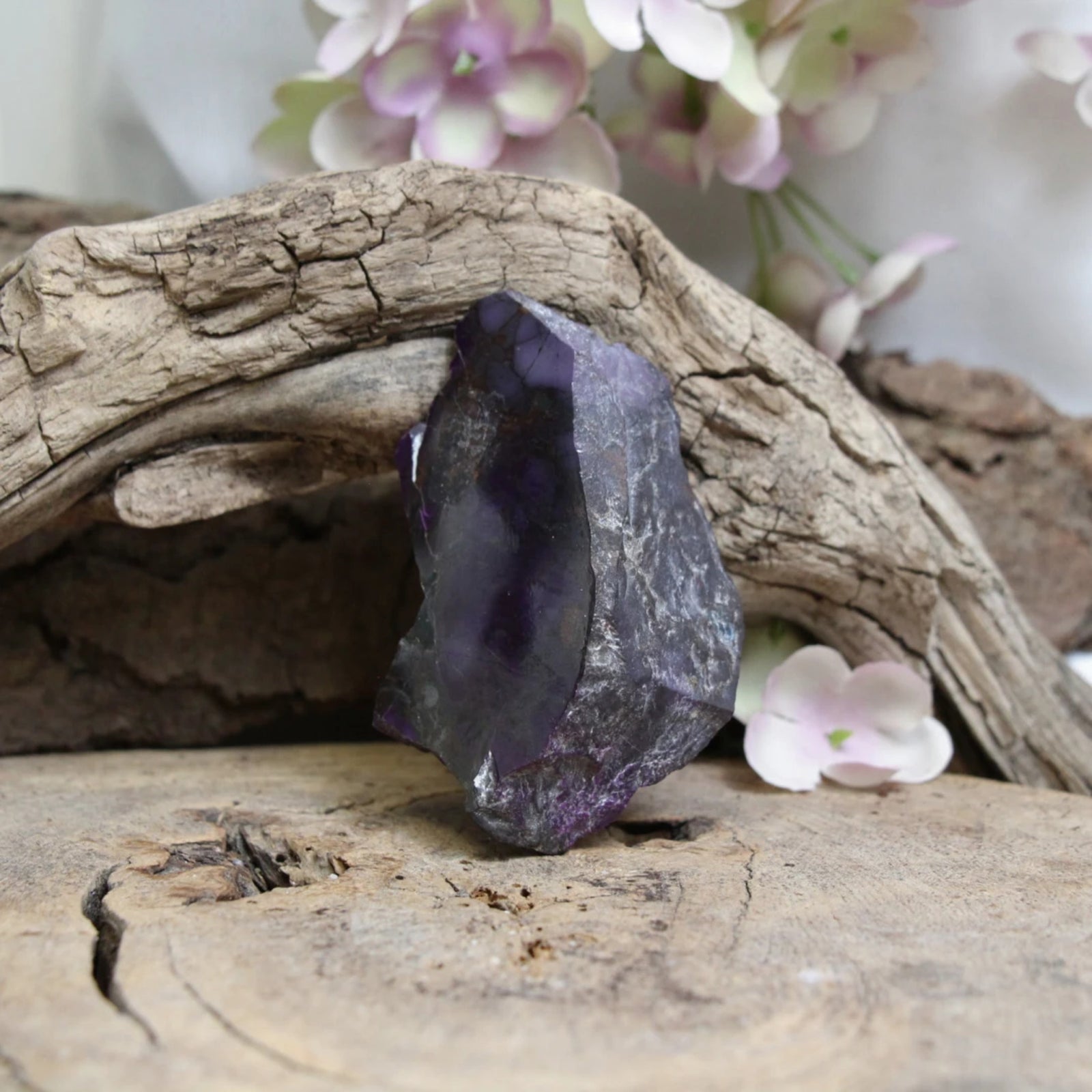 Sugiliet AA half gepolijst nr.12