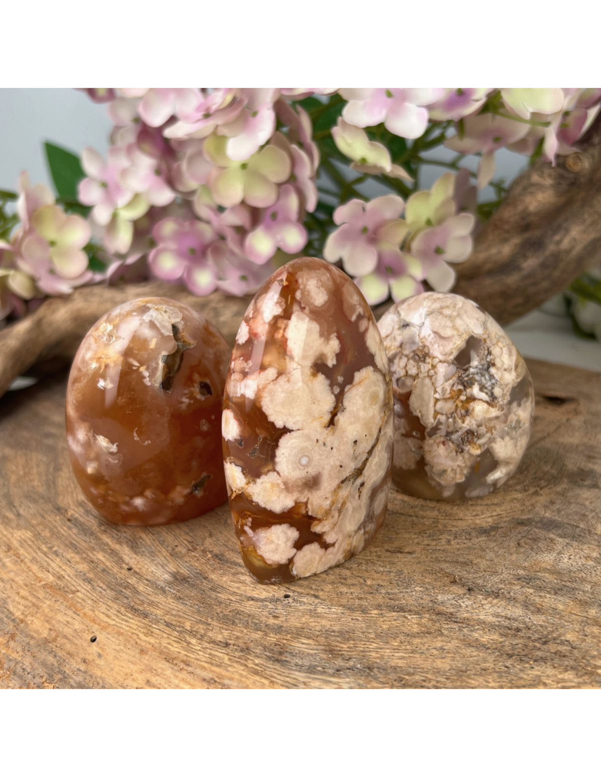 Agaat bloem sculpturen gepolijst 150-200 gr.