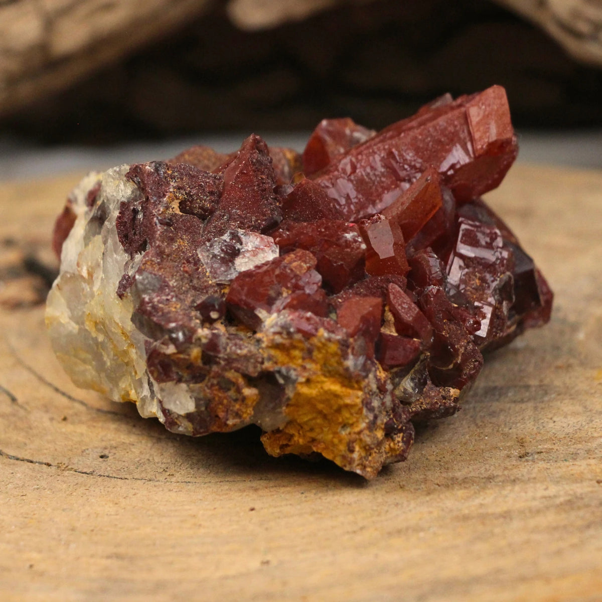Bergkristal rood ruw nr.41