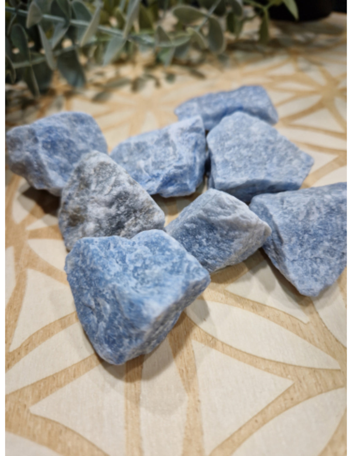 Blauwe kwarts 250 gram ruwe brokjes