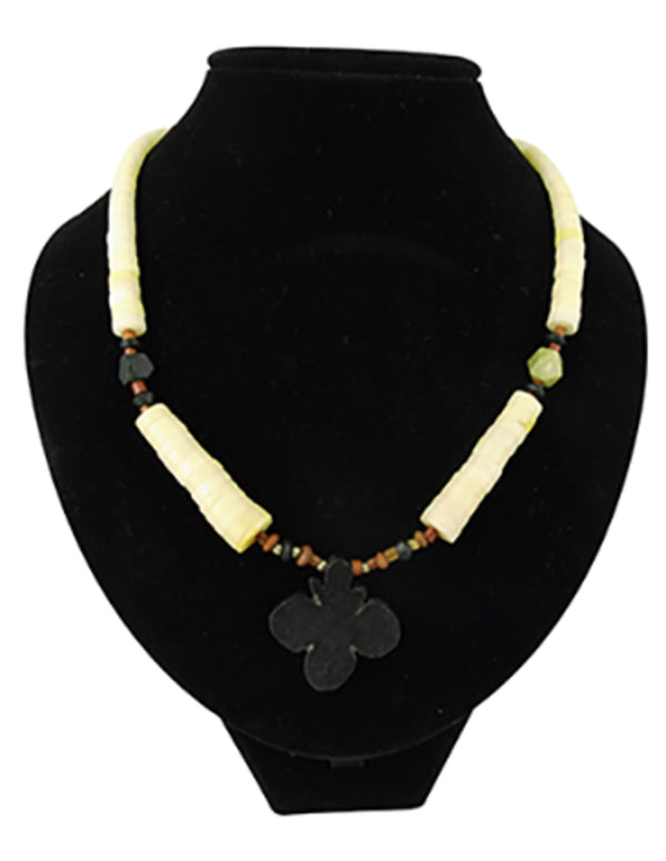 Bohemian ketting Jade met zwarte bloemhanger