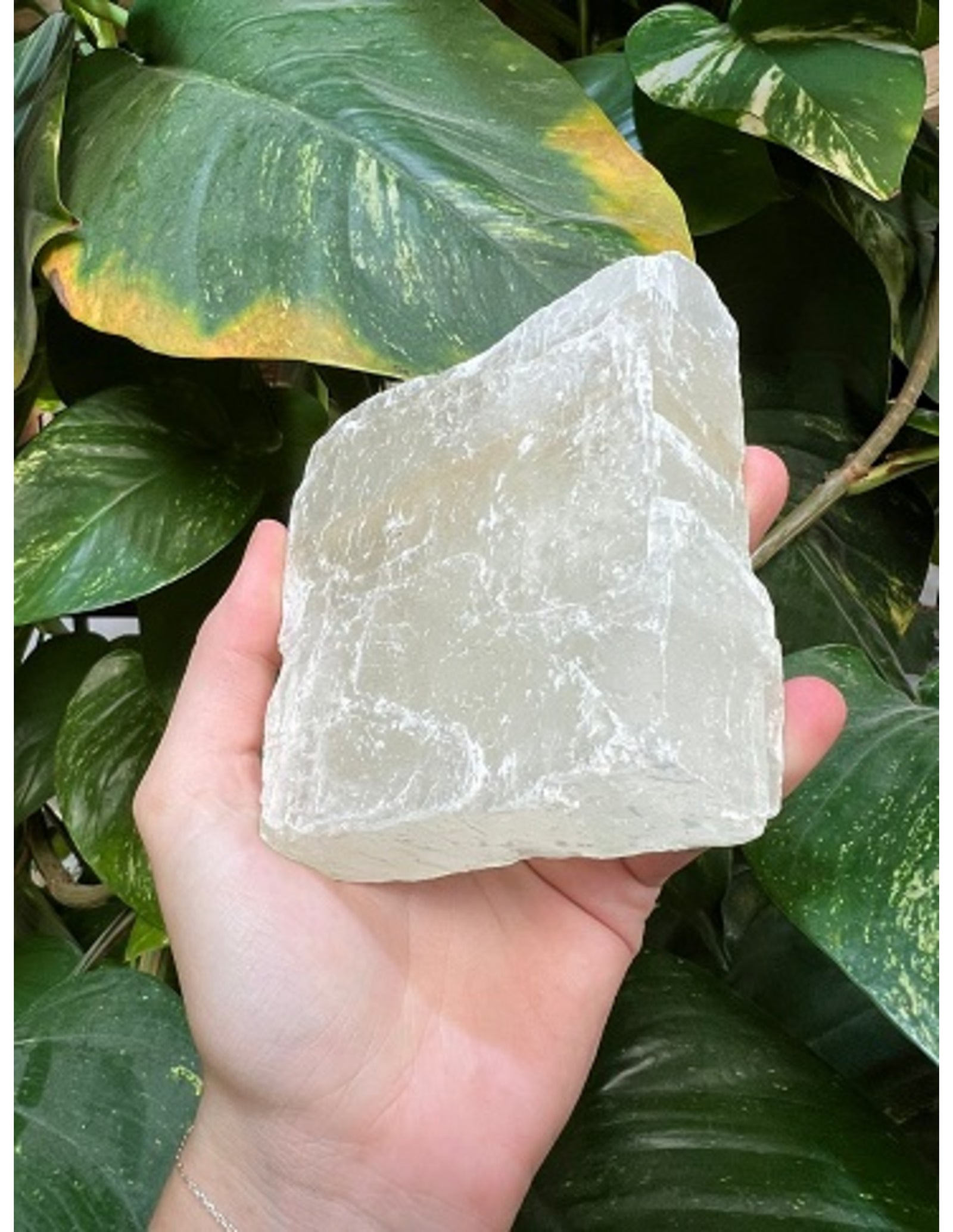 Calciet groen dubbelspaat ruw stuk 500-750 gram