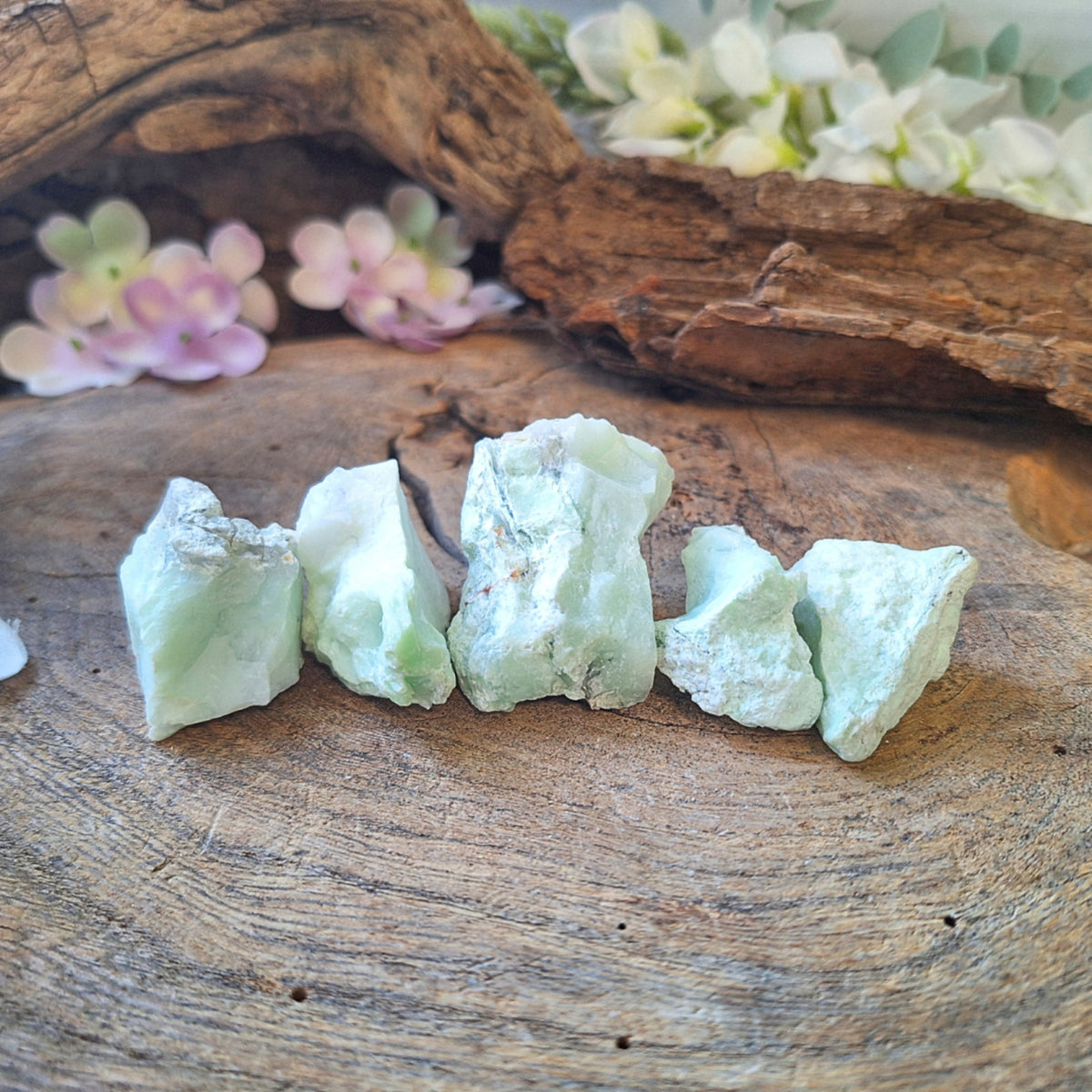 Chrysopraas A 250 gr. ruwe brokjes