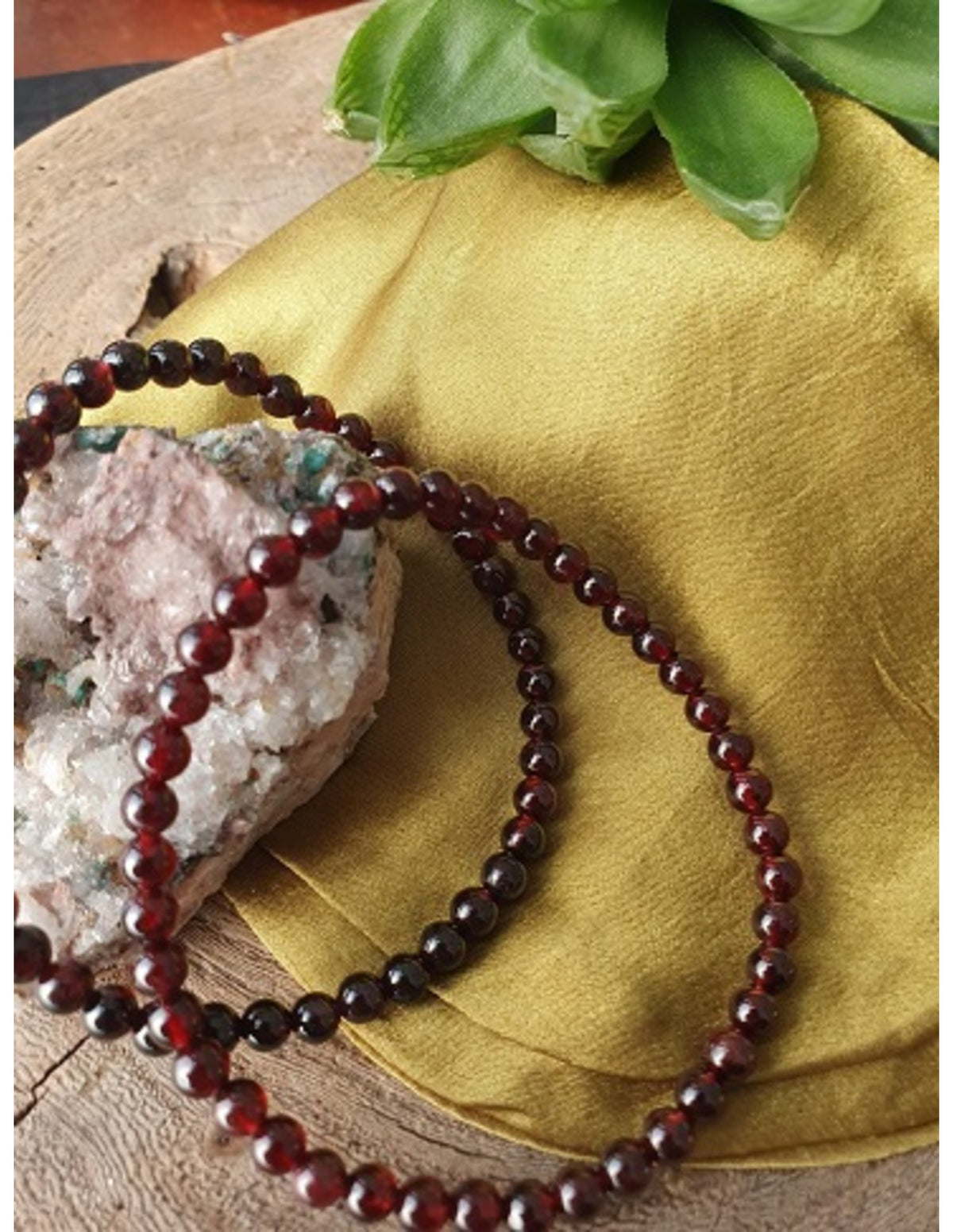 Granaat kralenarmband 4 mm