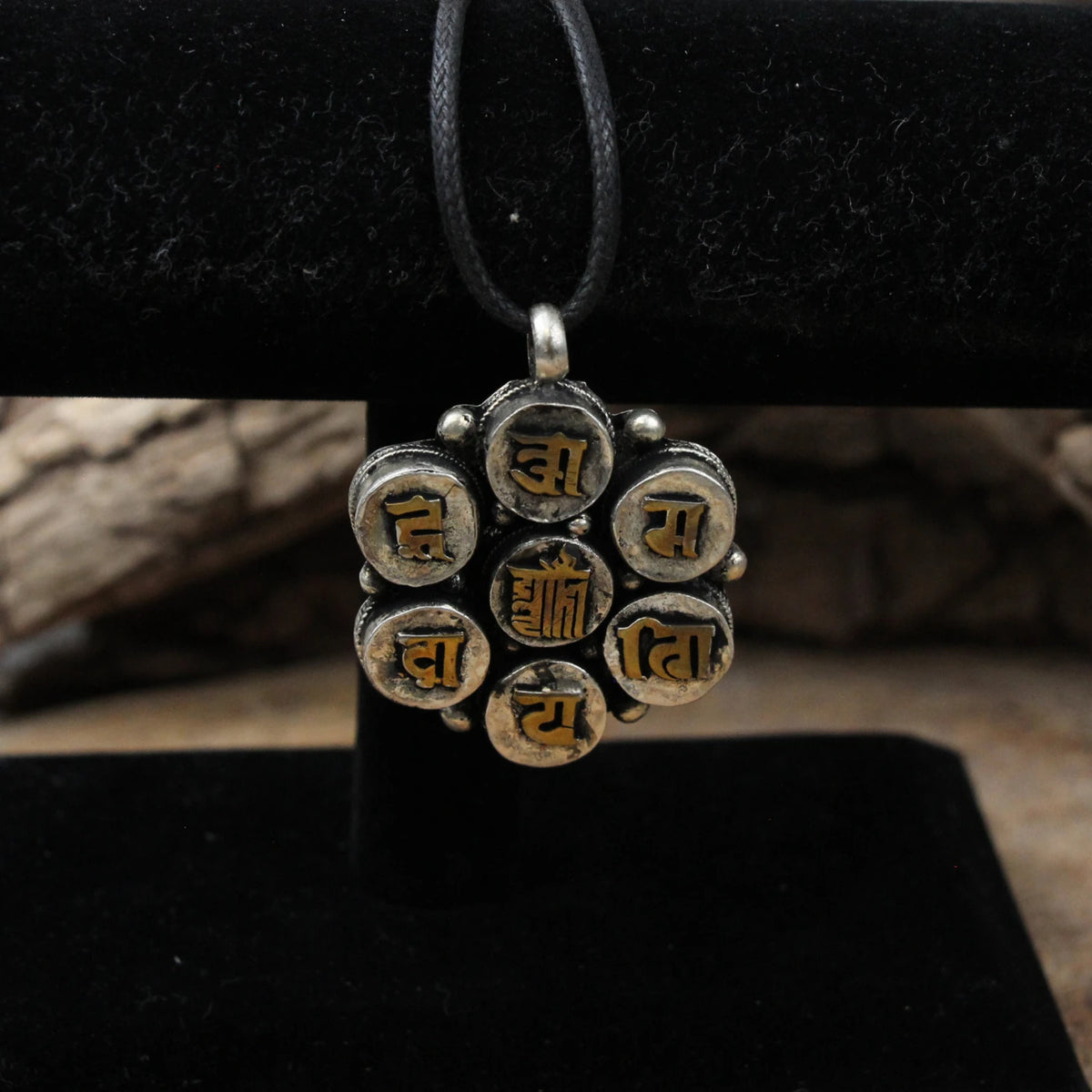 Hanger Kalachakra Mantra AA1