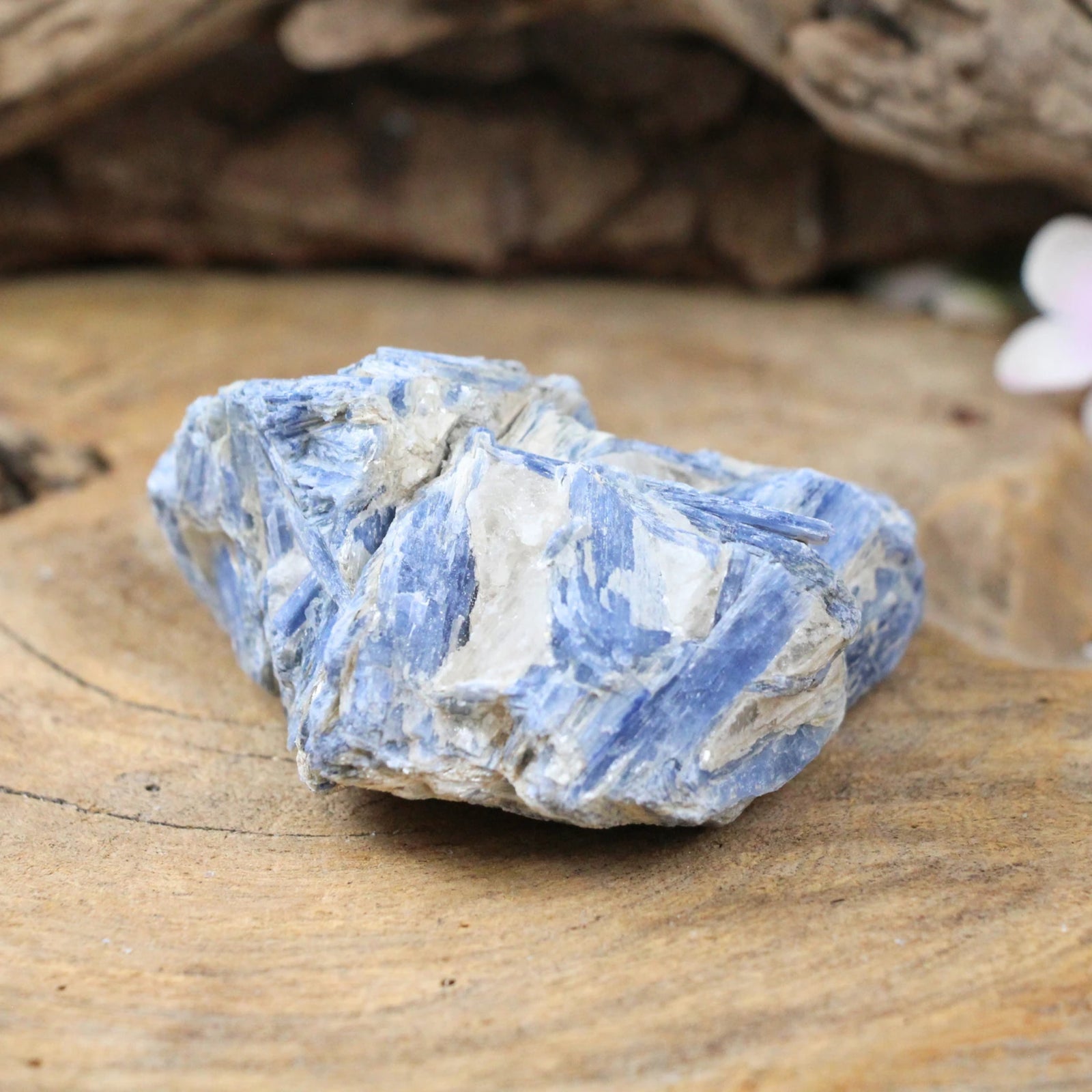 Kyaniet blauw ruw nr.14