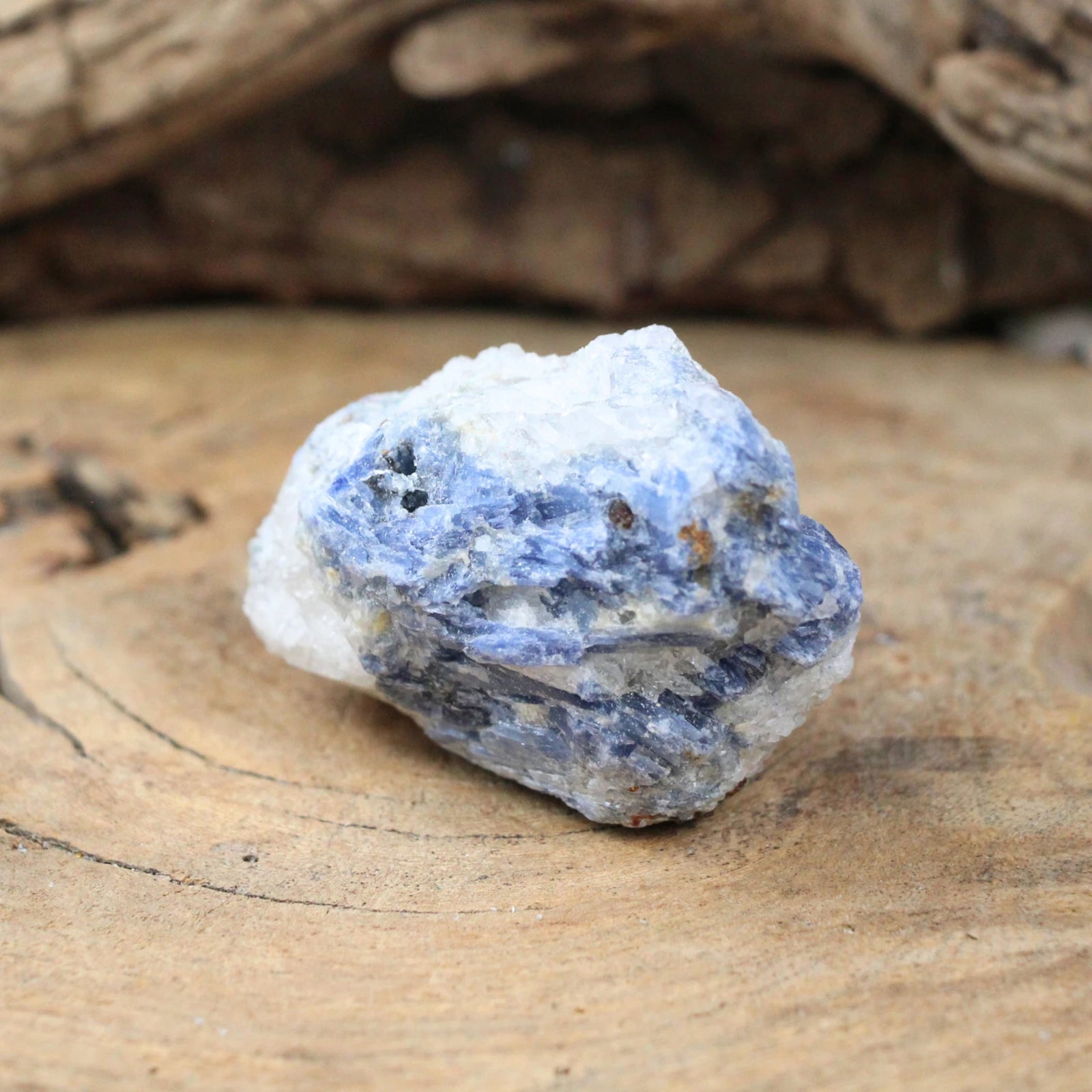 Kyaniet blauw ruw nr.17