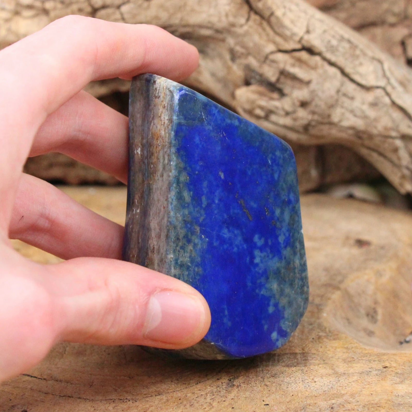 Lapis Lazuli sculptuur nr.26