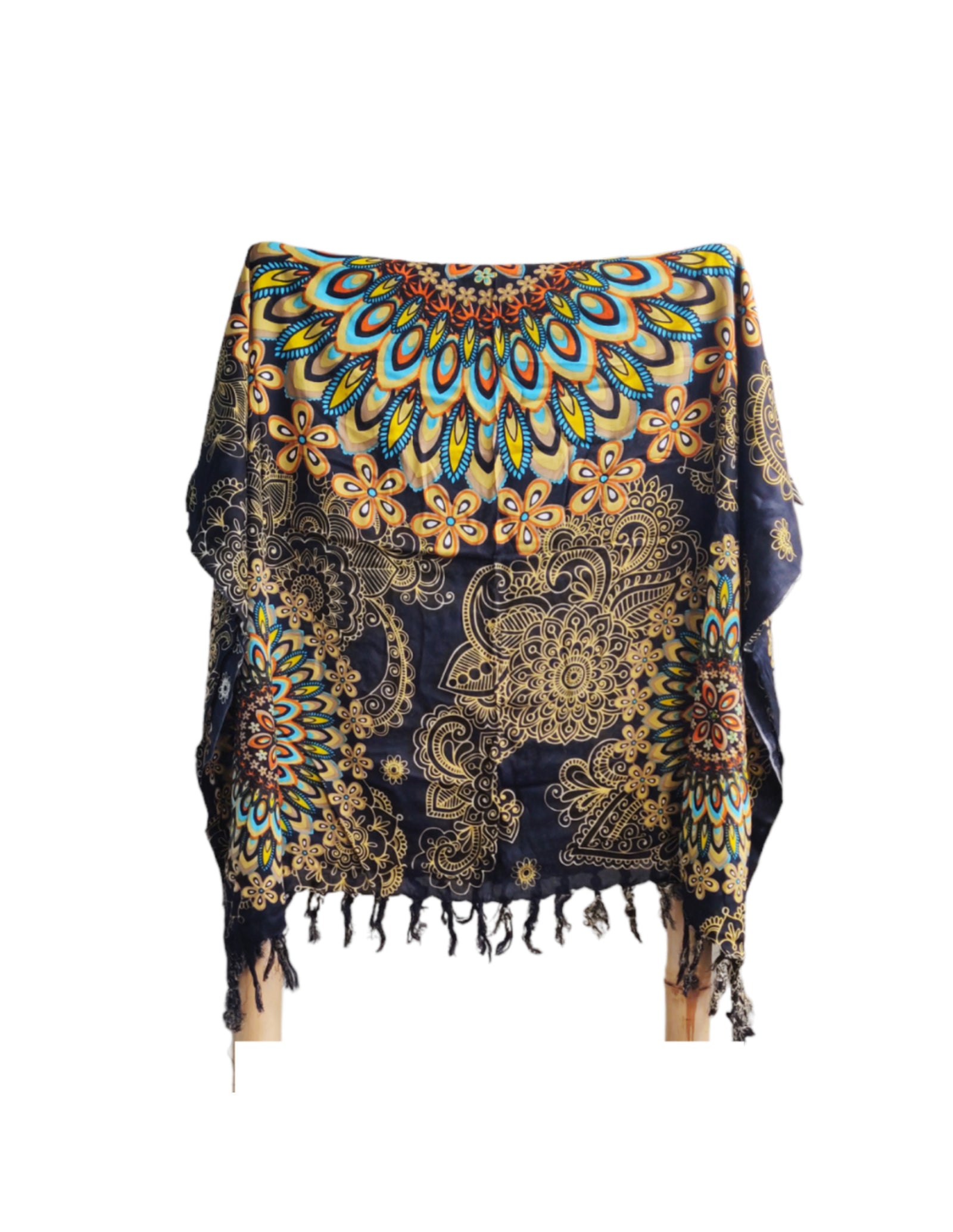Om Namaste Sarong - 630 - Bloemrijke Mandala - Beige & Zwart