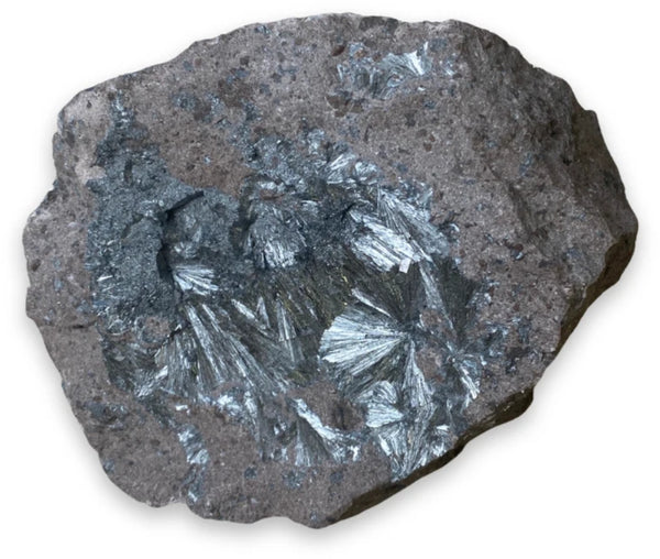 Pyrolusiet ruwe edelsteen nr.18